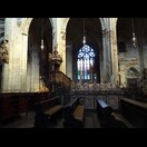 Die Kanzel sowie das Sammelgrab von Kaiser Ferdinand I., Kaiser Maximilian II. und Kaiserin Anna